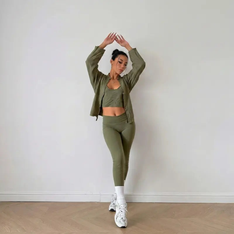 Conjunto Fitness Feminino 3 Peças com Jaqueta Modelador Premium