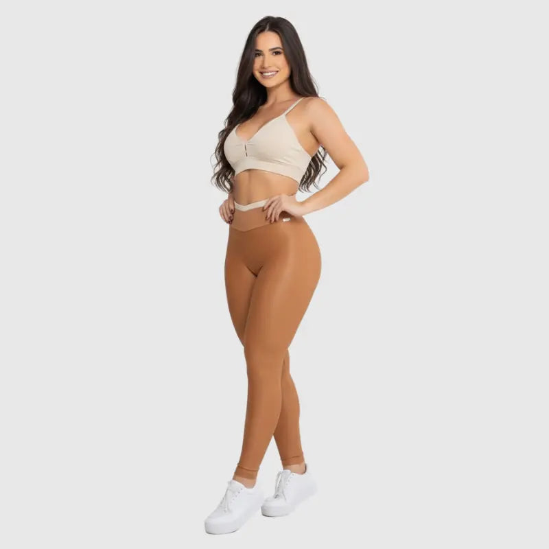 Conjunto Fitness Glow Caramelo com Top Bege - Legging Zero Transparência Slim
