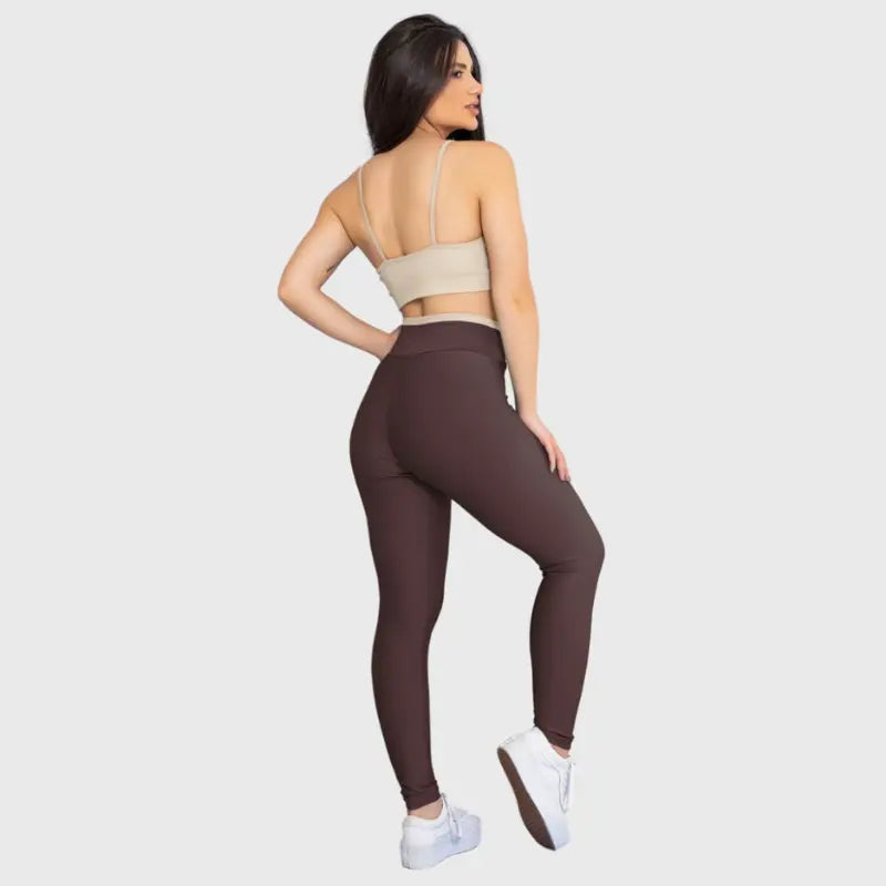 Conjunto Fitness Glow Marrom Café com Top Bege - Legging Zero Transparência Slim